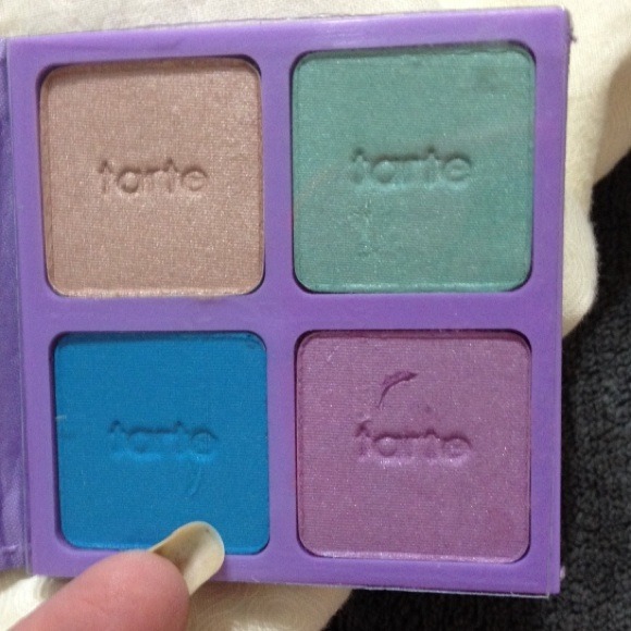 🌹BNIB Tarte' MISS FIX-IT BOXED MAKE-UP KIT 🌹 - Picture 3 of 4