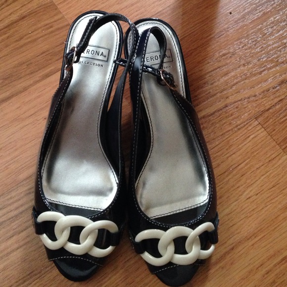 Shoes - Picture 1 of 3