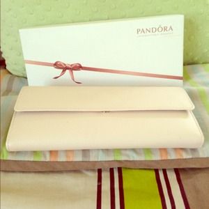 Pandora jewerly clutch