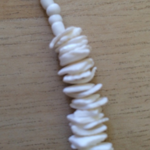 ✨Shell necklace✨ - Picture 3 of 3