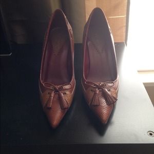 Gorgeous Cognac/Tan Nine West Heels!