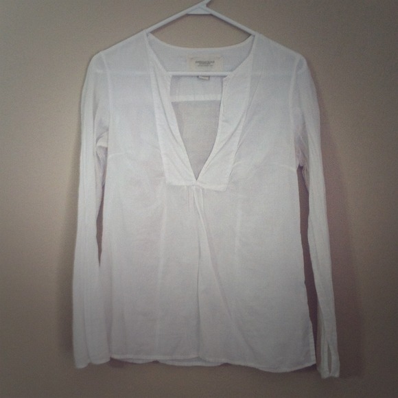 *sold*American Eagle White Shirt