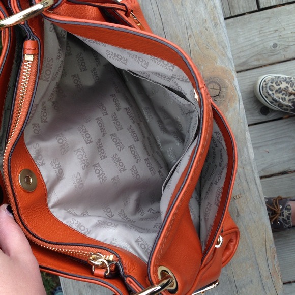 Michael Kors - Orange Shoulder Bag - Picture 3 of 4