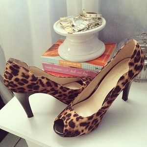 Nine West leopard / cheetah peep toe heels