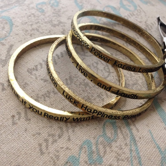 - message on a bangle - - Picture 3 of 3