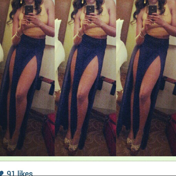 2-split maxi skirt