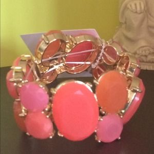 Coral gold-tone stretch bracelet