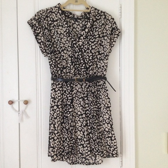 NWOT Leopard Print Surplice Dress w/ Black Belt