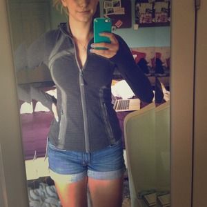 Brand new lulu lemon define jacket