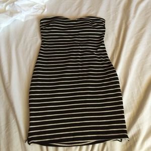 Stripped black and white dress knee high