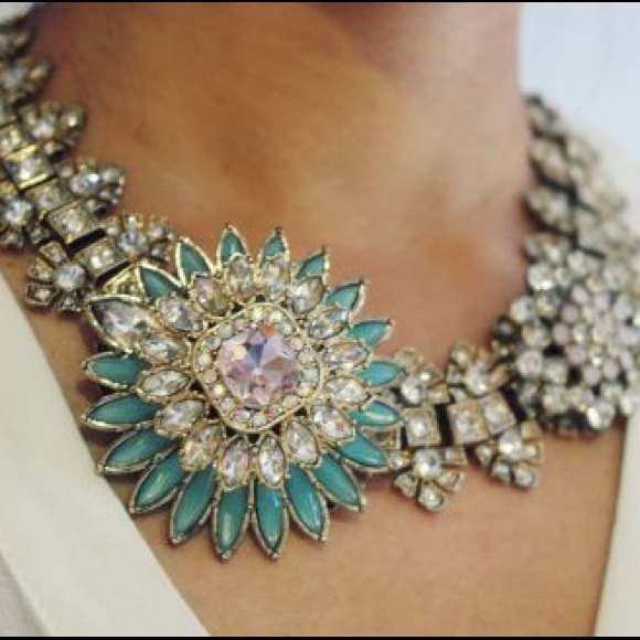 Zara rhinestone necklace