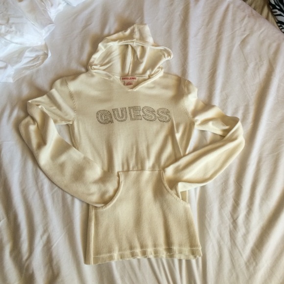 ❌SOLD❌ Guess