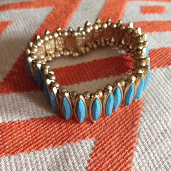🔻PRICE DROP🔻Blue and Gold Colored Bracelet