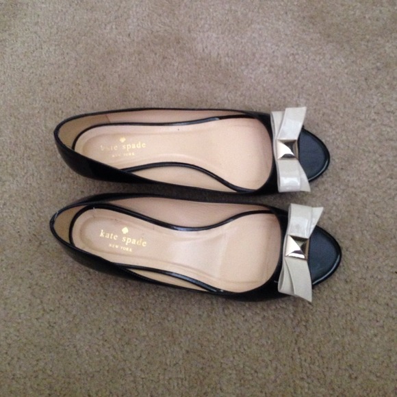 KATE SPADE Tenor Black Wedges Womens size 8.5