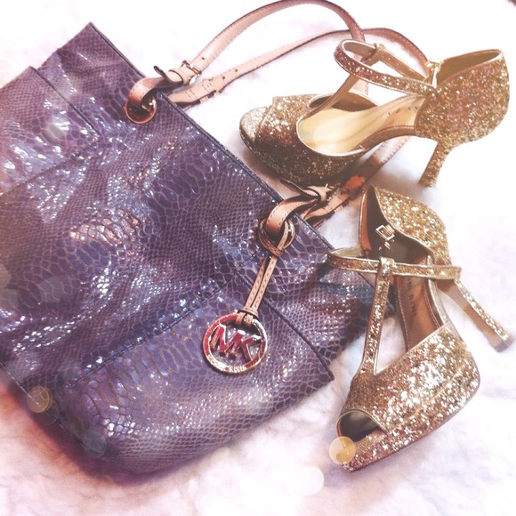 MICHAEL Michael Kors Handbags - 🔴SOLD Rare Authentic Michael Kors Bag