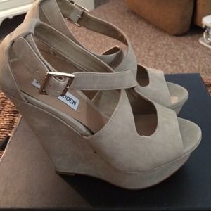 Steve Madden platform wedges nude