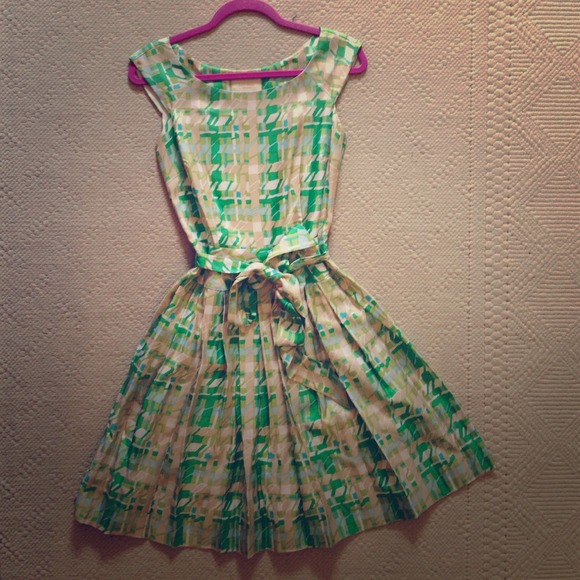 SOLD: Kate Spade 100% Silk Dress - Picture 1 of 4