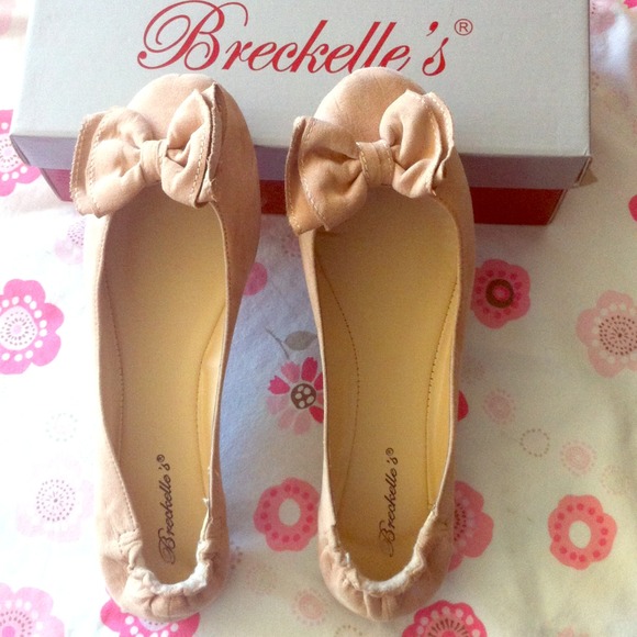 Nude flats