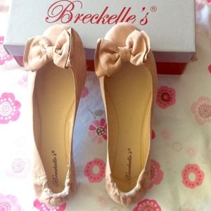 Nude flats