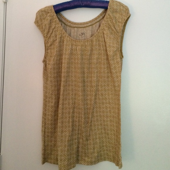Ann Taylor Loft top