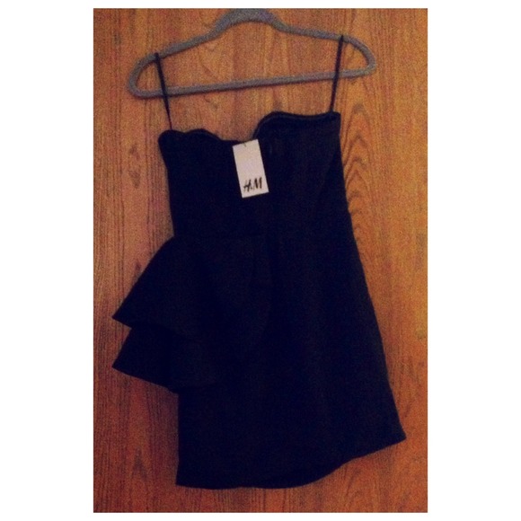 H & M Black Strapless Dress - Picture 2 of 2
