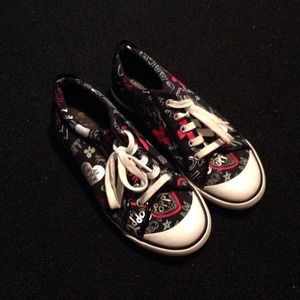 Authentic coach poppy sneakers (size 8.5)