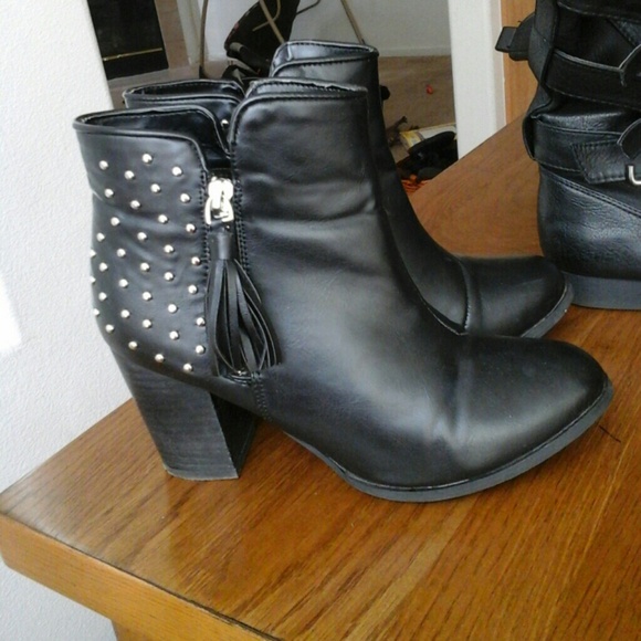 3 pair of boots!!!!! TRADE