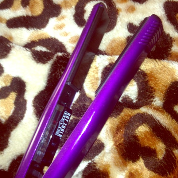 Flat Iron. Hot Tool. - Picture 1 of 4