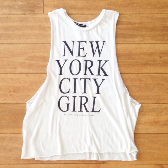 *SOLD* Brandy Melville New York Muscle Tank - Picture 3 of 4