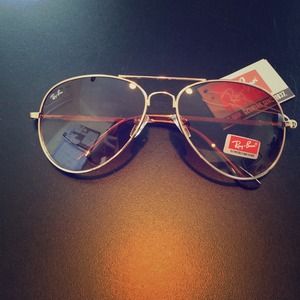 FINAL MARKDOWN Ray-ban inspired Sunglasses in gold