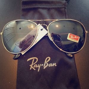 FINAL MARKDOWN Ray-ban inspired Sunglasses in slvr