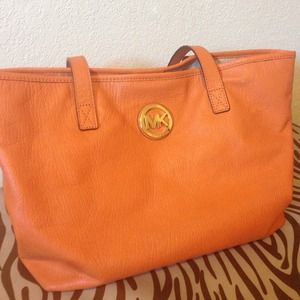 Michael kors purse