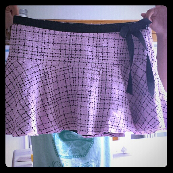 Guess Skirt - Picture 1 of 2