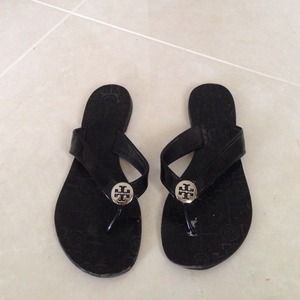 Tory burch black patent leather sandal