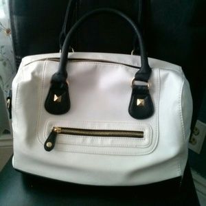 White & black Bongo handbag