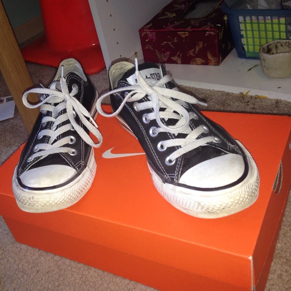 Low top converse all stars