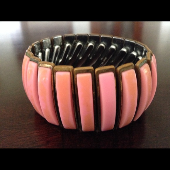 Made in Japan Jewelry - Pink & Gold Iridescent Stretch Cuff