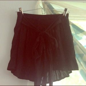 Free People Ruffle Bow Shorts