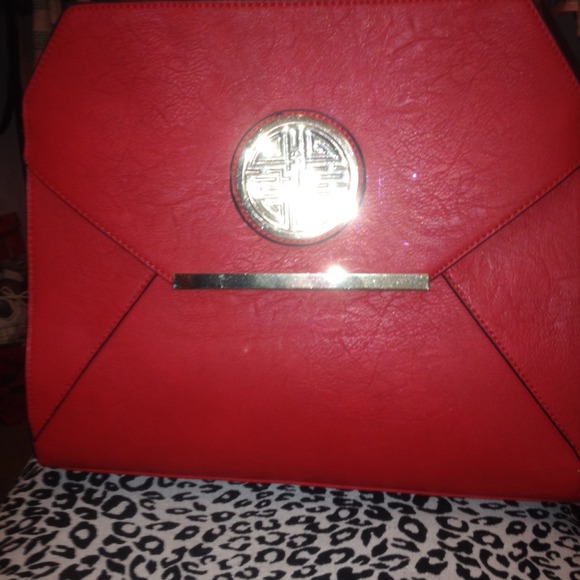 Handbags - L✂HUGE $LASH✂Large rich red shoulder purse NWOT