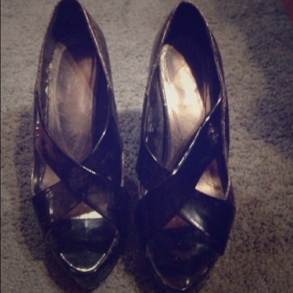 Elegant Shoes - Picture 1 of 2