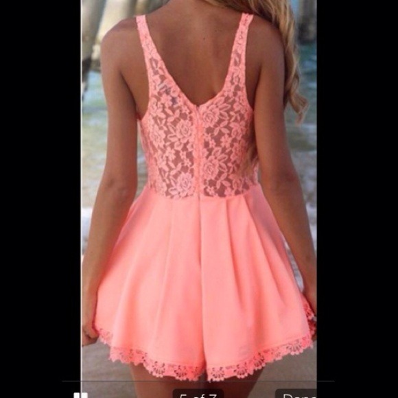 Light pink lace romper - Picture 2 of 4