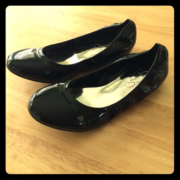 Jessica Simpson black patent leather flats 5.5
