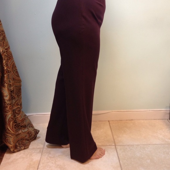 Women's Coldwater Creek pants.
