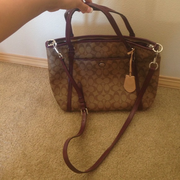 Coach Purse - Picture 3 of 4