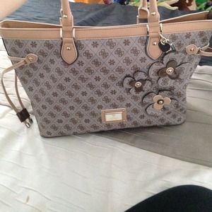 Guess tote/shoulder bag