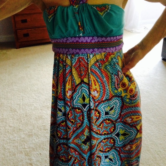 Gorgeous silky maxi dress - Picture 2 of 3