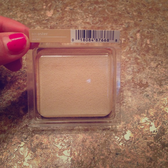 Aveda powder makeup never used!
