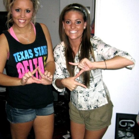 black and white rose button down - Picture 3 of 3