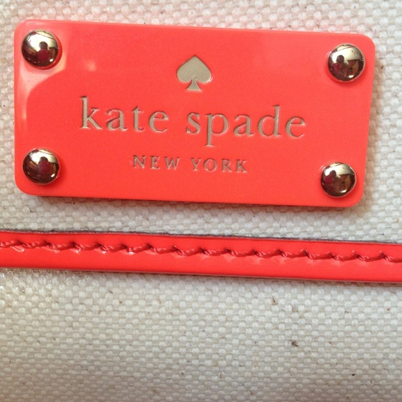 UNIQUE Kate Spade. Rare bag- don’t miss this one! - Picture 2 of 4