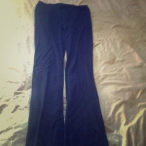 Black fitted yoga pants